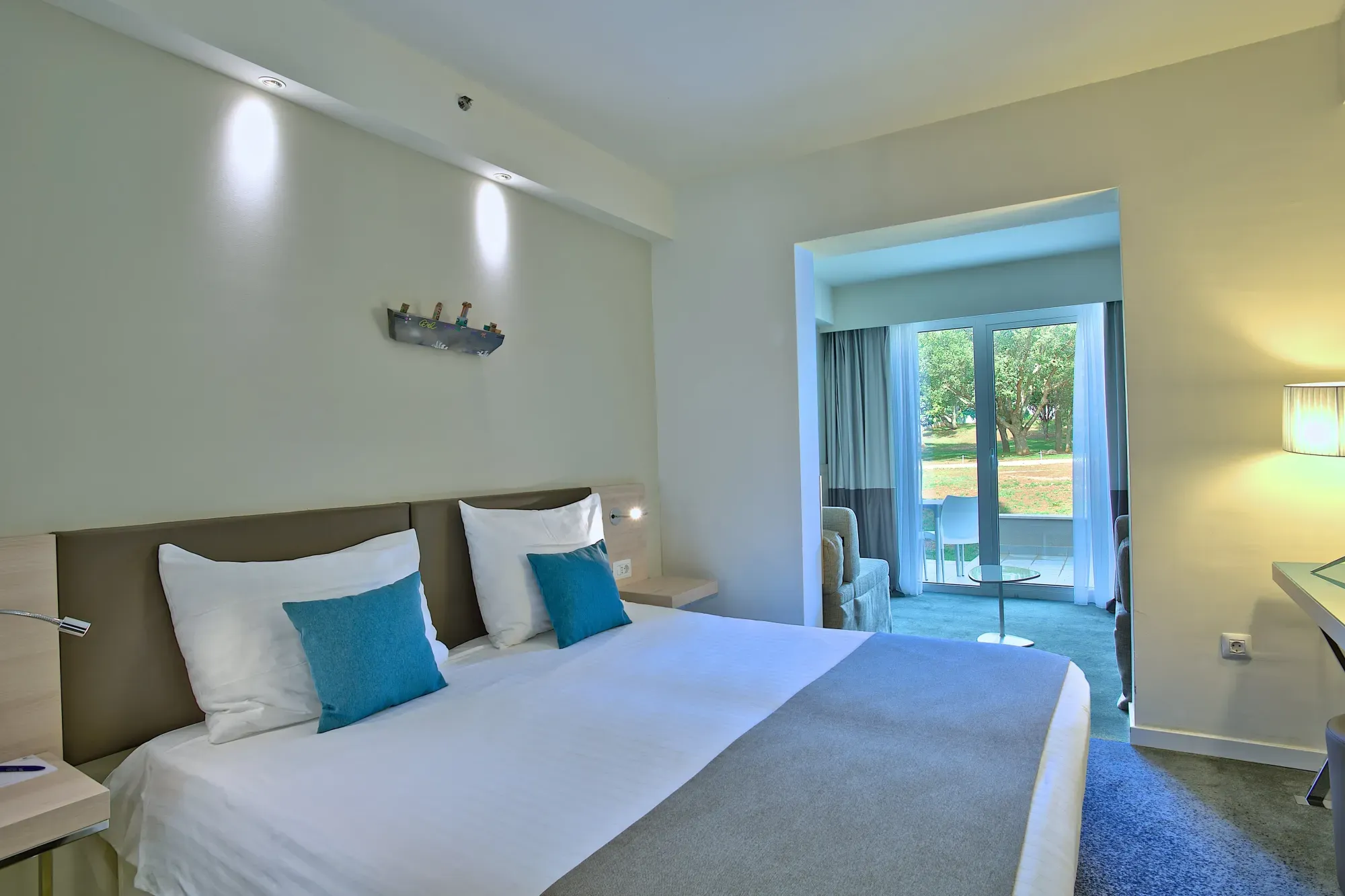 Park Plaza Belvedere Medulin Rooms Family Room 03 min p 2000
